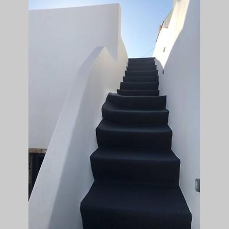 Villa Santorini Folia Cave House With Jacuzzi Pyrgos Kallistis Exterior foto
